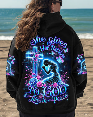 She Gives Her Battles To God Women's All Over Print Shirt - Yhdu1601252